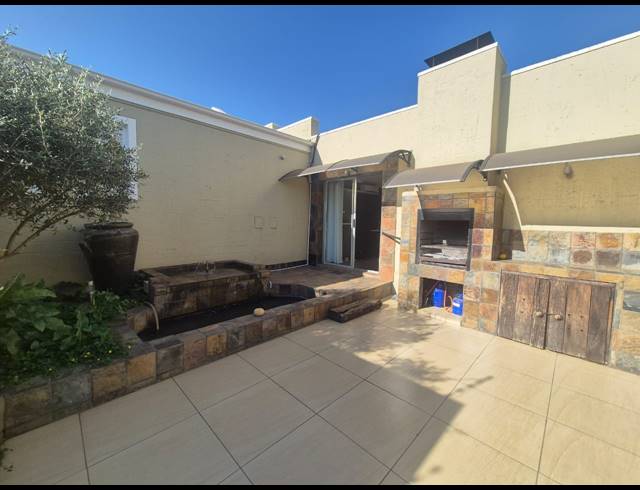 3 BEDROOM TOWNHOUSE FOR SALE IN VANDERBIJLPARK SW 5